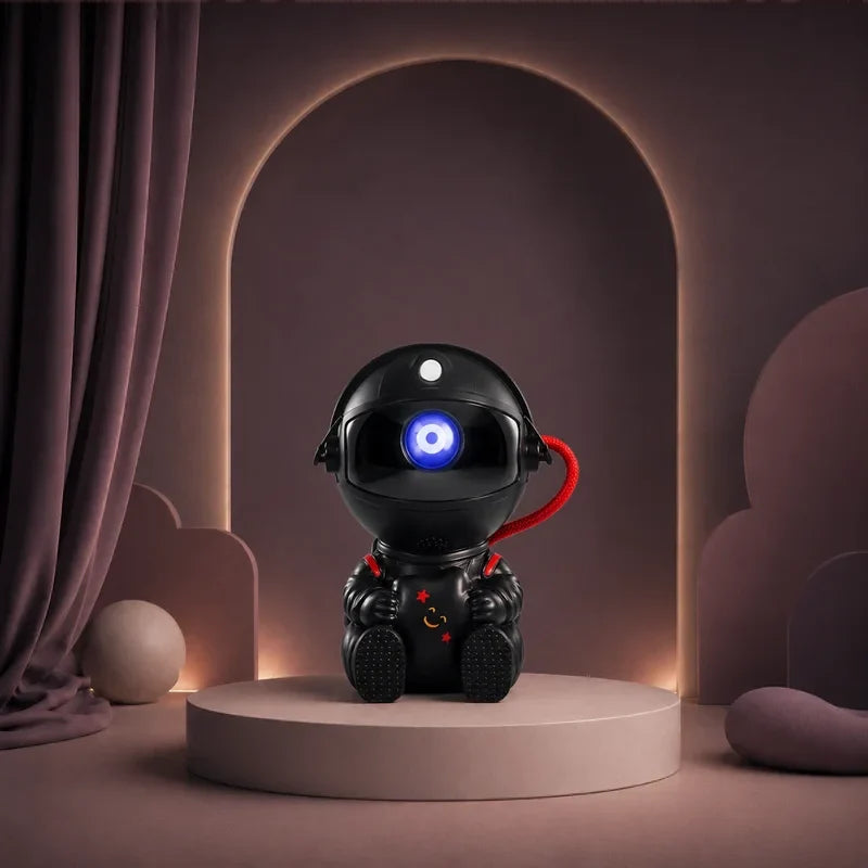 Vue studio du projecteur astronaute nébuleuse noir allumé sur le décor officiel Luneylia.
