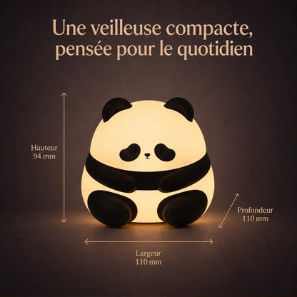 Dimensions de la veilleuse en forme de panda assis : 11 cm de large, 9,4 cm de haut et 11 cm de profondeur.