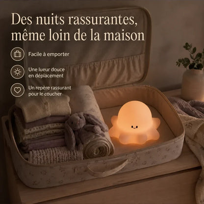 Veilleuse en forme de poulpe rangée dans une valise pour accompagner un enfant en voyage.